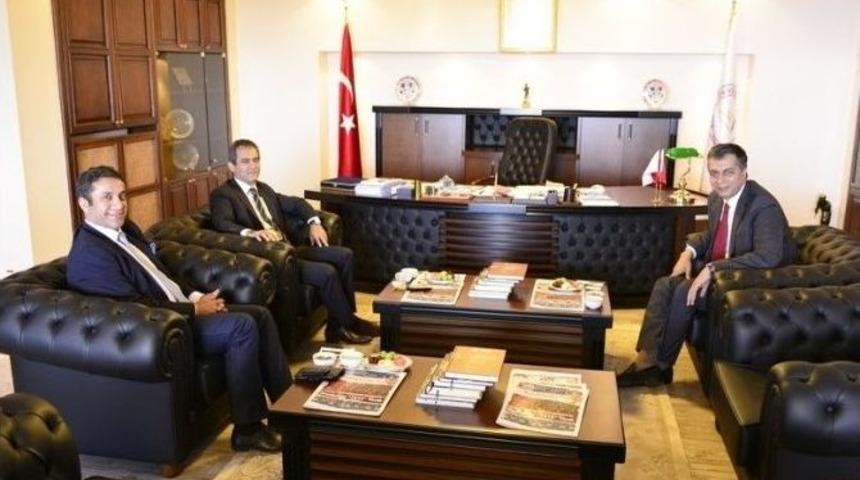 Başsavcı Necip Topuz, Rekt&ouml;r &Ouml;zer&rsquo;i Ziyaret Etti