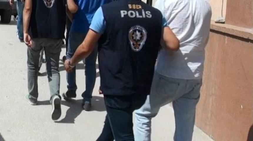 Kuyumcu Sahte Post Cihazıyla Tayland&rsquo;a Ka&ccedil;acaktı