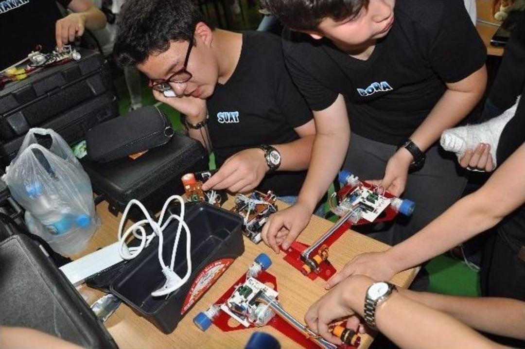 Robotlar Giresun&rsquo;da Yarışıyor