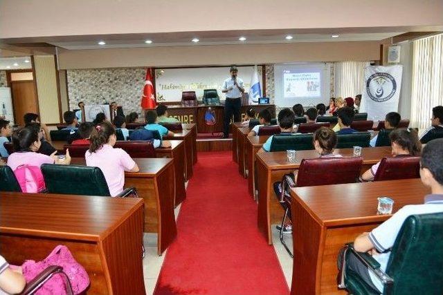 Aile&rsquo;de İletişim Semineri Verildi 3