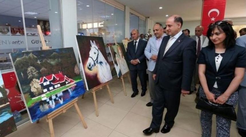 Amasya Kyk&rsquo;da &Ouml;ğrenciler Sergi A&ccedil;tı