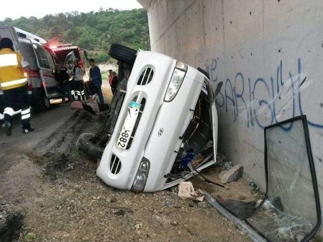 Kütahya’da Trafik Kazası: 3 Yaralı