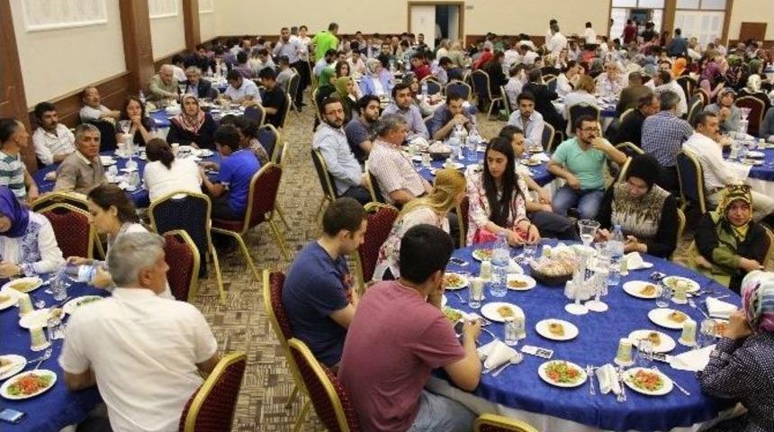 Akp Parti&rsquo;den Teşkilatına Teşekk&uuml;r