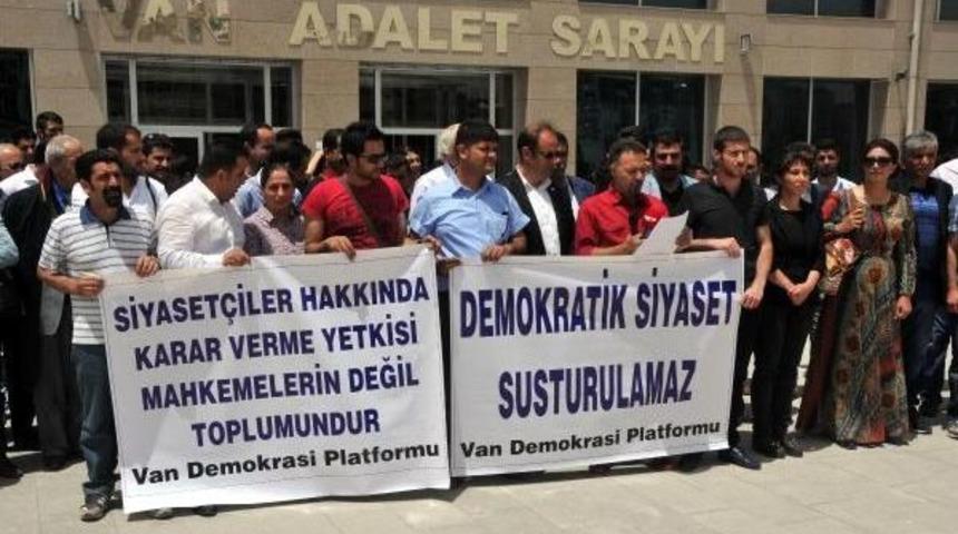 Kck'lılara Verilen Ceza Protesto Edildi