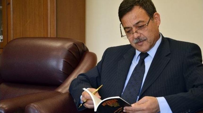 Şair Mehmet Aksu, Şiirin P&uuml;f Noktalarını Anlattı