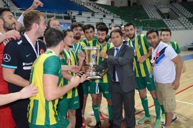 Futsal Ligi’Nde İstanbul Üniversitesi Şampiyon