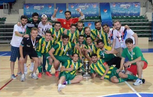 Futsal Ligi’Nde İstanbul Üniversitesi Şampiyon