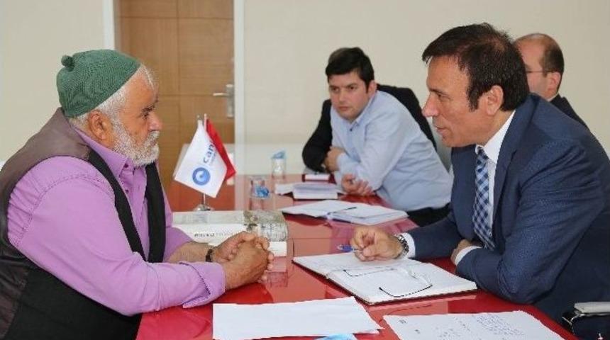 Makam Kapısı Olmayan Belediyede Halk Günü