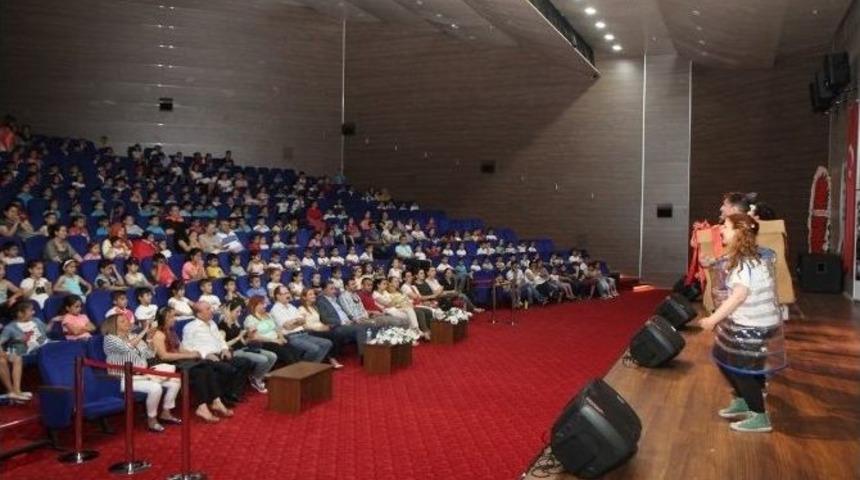 Minik &Ouml;ğrencilere Tiyatroyla &Ccedil;evre Bilinci