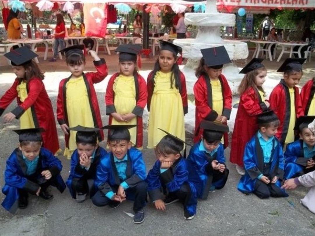 Saltukova (&ccedil;pl) Lisesi &Ouml;ğrencilerinden Yıl Sonu Sergisi