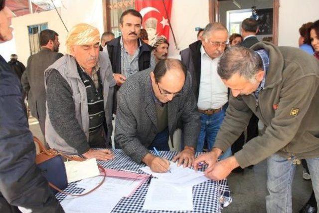 Çeşme'nin Içme Suyunu Karşılayan Barajın Yanına Yapılan Taş Ocağına Mahkeme Freni