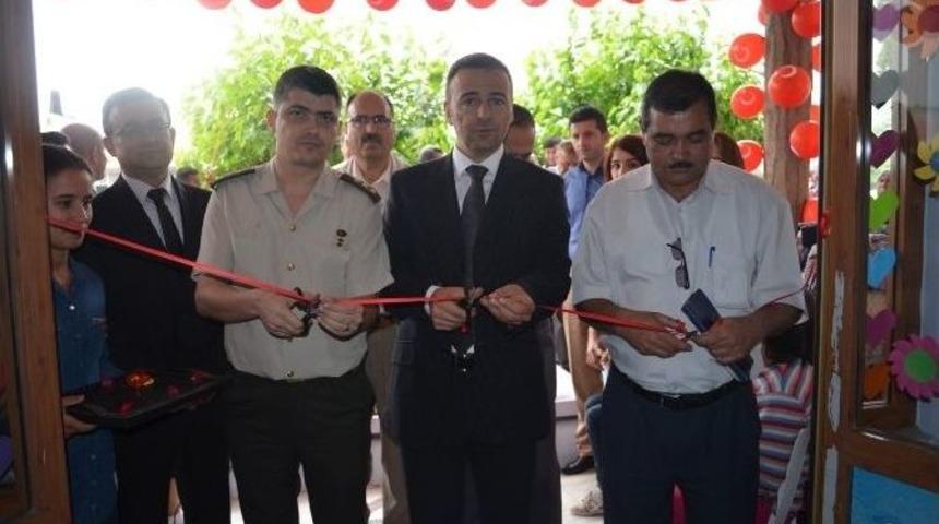 &Ouml;zel &Ouml;ğrencilerin Sergisine B&uuml;y&uuml;k İlgi