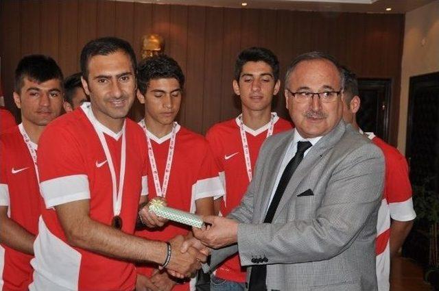 Şırnak Çpl Nike Turnuvası’nda Türkiye Birincisi Oldu