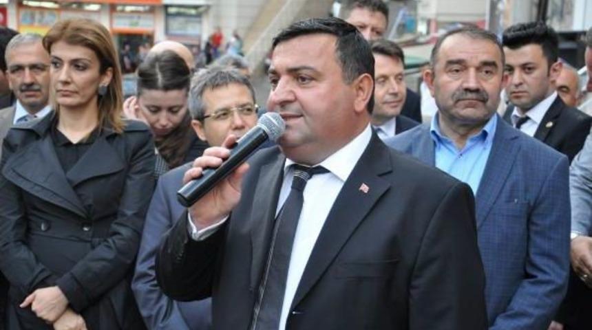 Kafkas&ouml;r Festivali Boğalı Kortej Y&uuml;r&uuml;y&uuml;ş&uuml; Ile Başladı