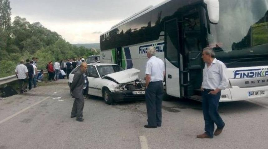&Ccedil;orum&rsquo;da Trafik Kazası: 6 Yaralı