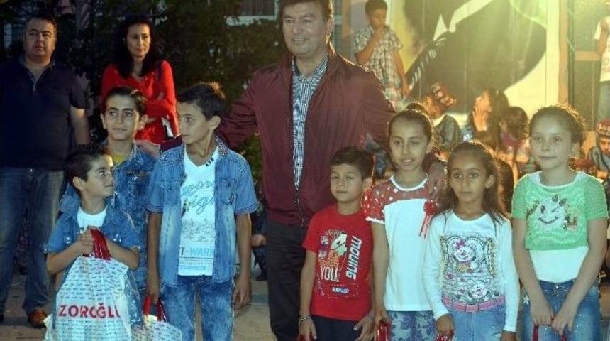 Başkan Akın, &Ouml;ğrencilerin Sevincine Ortak Oldu