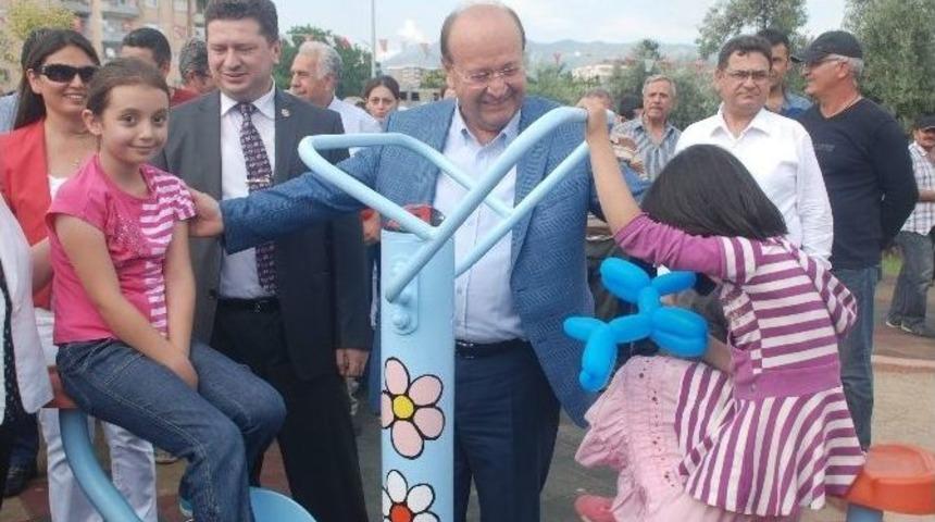 Efeler Belediyesi İsimleri Parklarda Yaşatıyor