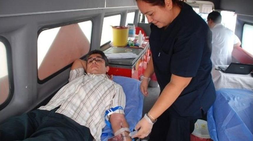 Aydın&rsquo;da Kan Bağışına &Ouml;ğrenci Desteği