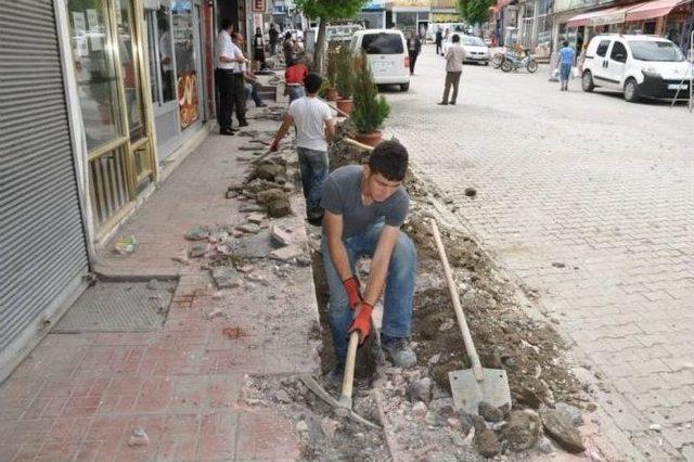 Bulanık Belediyesi, Aydınlatma Çalışması Devam Ediyor