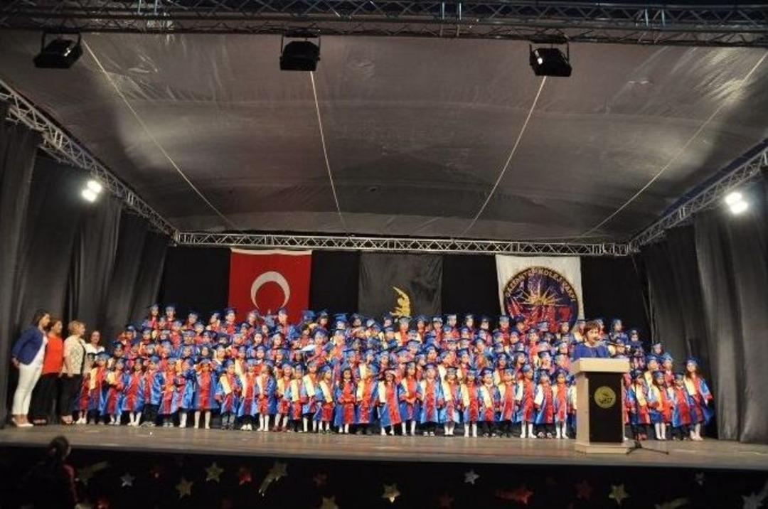 Gkv &Ouml;zel Anaokulunda Sevin&ccedil; Ve H&uuml;z&uuml;n Bir Arada