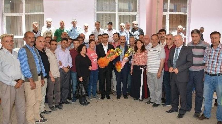 Belediye Emek&ccedil;ilerinden Zeydan Ve Akdoğan&rsquo;a Kutlama Ziyareti