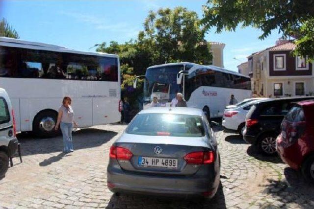 Bozcaada'da Devrim Gibi Trafik Kararları