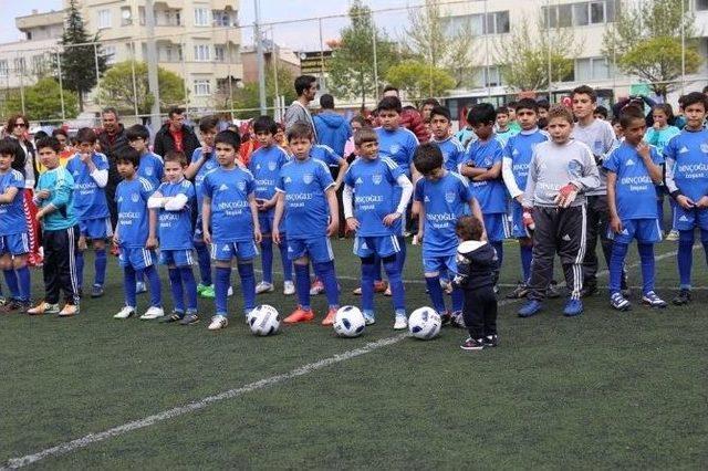 Büyükşehir Futbol Akademisi’nde Kayıtlar Devam Ediyor