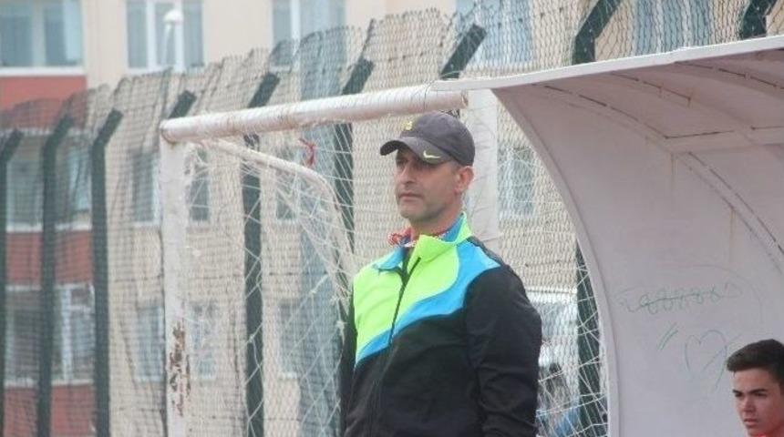 Bilecik&rsquo;i Bal&rsquo;de Temsil Edecek Bilecik İl &Ouml;zel İdarespor&rsquo;da Belirsizlik S&uuml;r&uuml;yor