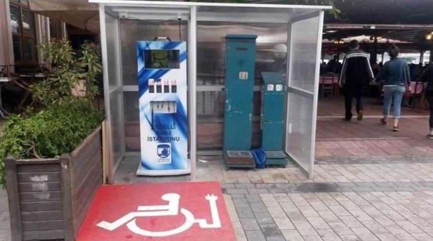 &Ccedil;anakkale Sokaklarına Engelli Ak&uuml;l&uuml; Arabaları Şarj &Uuml;niteleri Kuruldu
