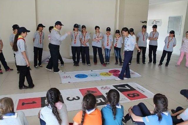 Mavi Kartaneleri İzcilik Kulüp Kampı