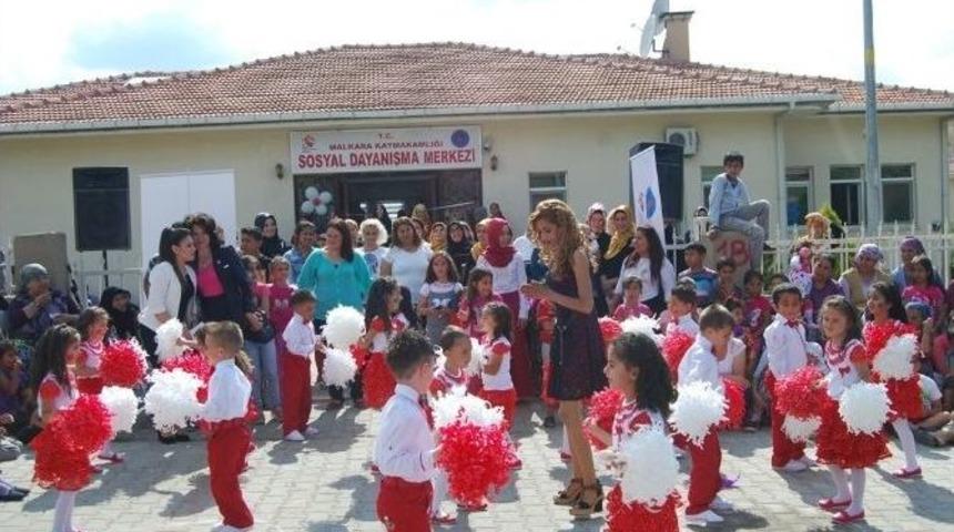 Malkaralı Miniklerden Muhteşem Yıl Sonu G&ouml;sterisi