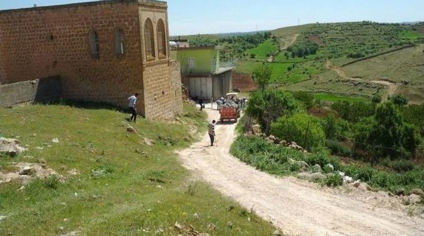 &Uuml;&ccedil;kavak&rsquo;ta Parke Taşı D&ouml;şeme &Ccedil;alışmaları