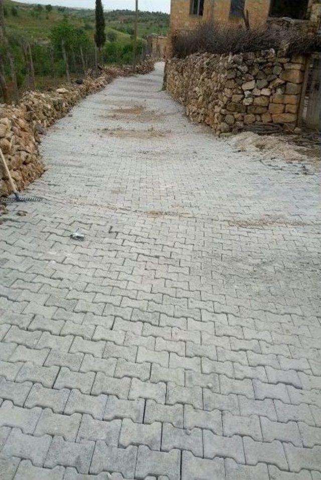 &Uuml;&ccedil;kavak&rsquo;ta Parke Taşı D&ouml;şeme &Ccedil;alışmaları 1