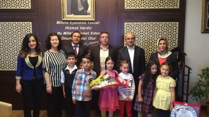 Okullardan Başkan &Ccedil;etin&rsquo;e Teşekk&uuml;r Ziyareti