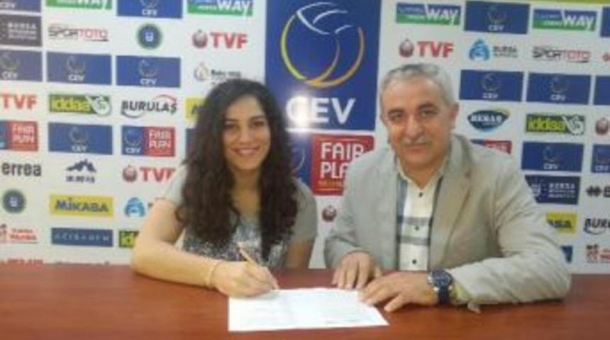 Bursa B&uuml;y&uuml;kşehir Belediyesporlu Aylin Takımında Kaldı