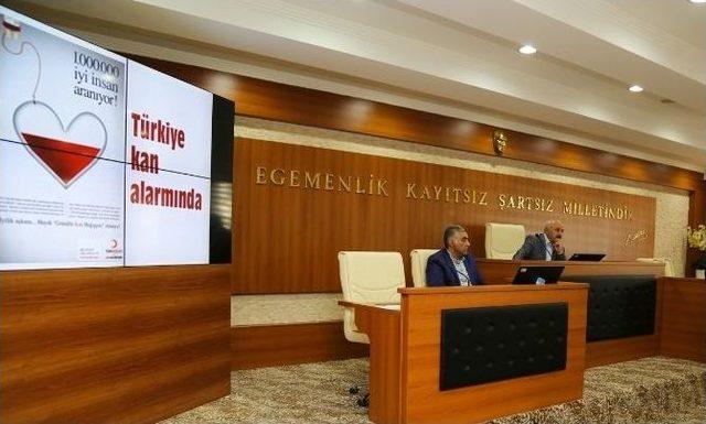 Erzurum Büyükşehir Belediyesi’nden Kızılay’a Kan Desteği