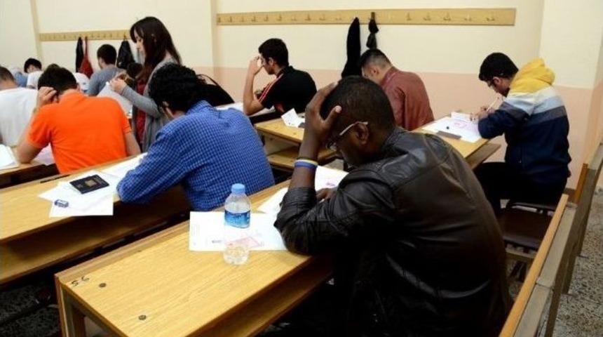 Yabancı &Ouml;ğrenciler Abant İzzet Baysal &Uuml;niversitesi&rsquo;nde Eğitim Alabilmek İ&ccedil;in Yarıştı