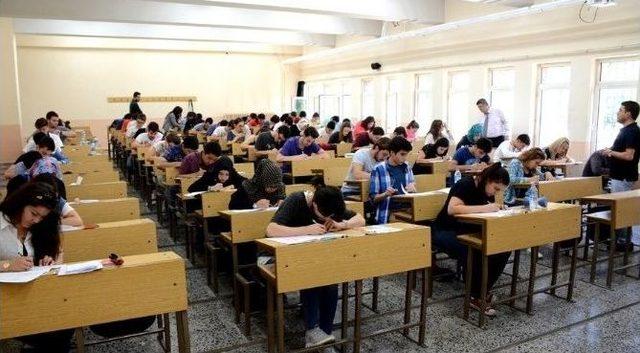 Yabancı Öğrenciler Abant İzzet Baysal Üniversitesi’nde Eğitim Alabilmek İçin Yarıştı