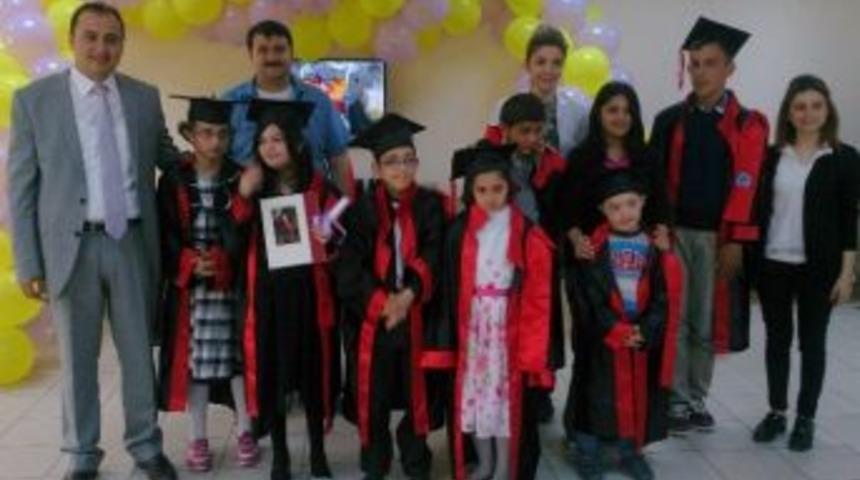 &Ouml;zel &Ouml;ğrenciler, Mezuniyet Sevinci Yaşadı