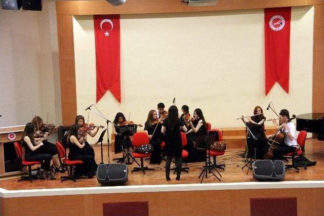 Güzel Sanatlar Lisesi’nden Müzik Dinletisi