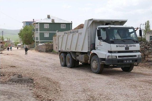 Diyadin’de Yol Yapım Çalışmaları 1