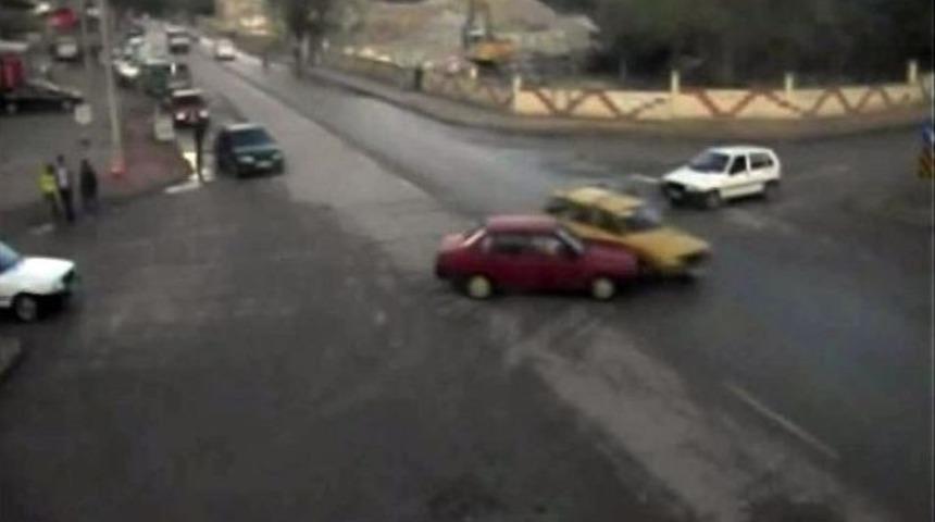 Karaman&rsquo;da Kazalar Mobese Kamerasına Yansıdı