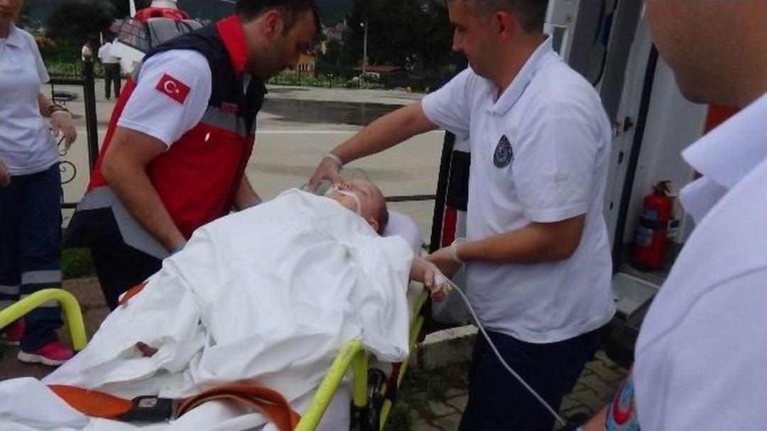 Ambulans Helikopter 1 Yaşındaki Ali İ&ccedil;in Havalandı