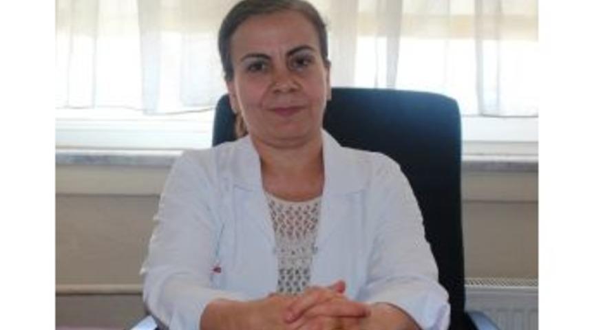 G&ouml;ğ&uuml;s Hastalıkları Uzmanı Doktor İnci Kocadelioğlu: