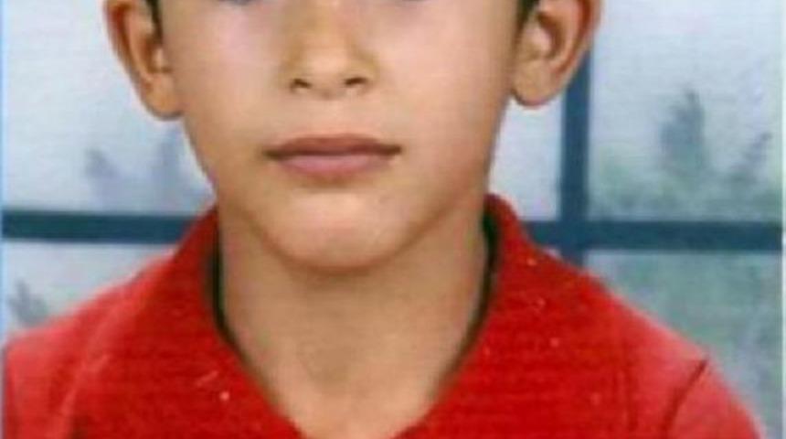 8 Yaşındaki Enes'i &Ouml;ld&uuml;ren Gaz Fişeği Adli Emanette Kayboldu