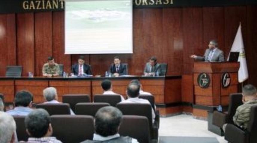 Besi Yetiştiricilerine &Ccedil;evre Uyarısı