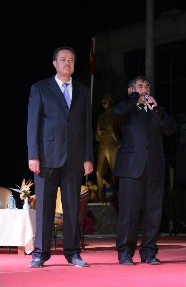 Kumluca’da Dursun Ali Erzincanlı Naat Dinletisi Düzenlendi 3