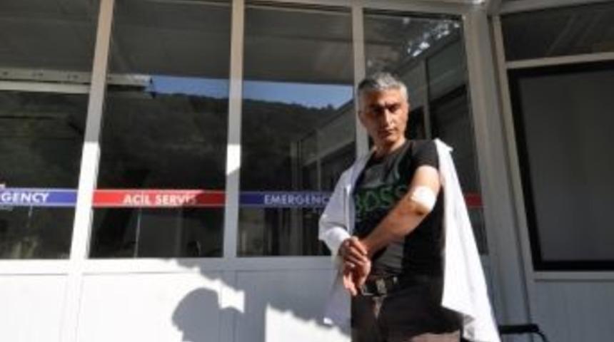 Muğla&rsquo;da Bir Sağlık Memuru, Hasta Yakını Tarafından Darp Edildi