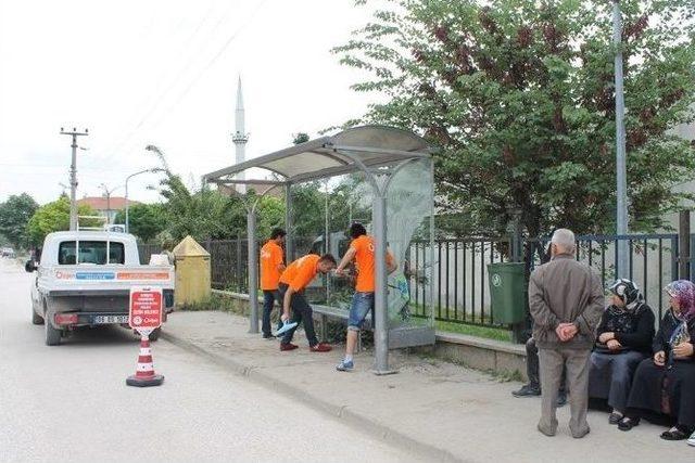 Düzce’de Duraklarda Yaz Temizliği