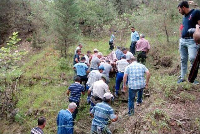 Hafif Ticari Araç Uçuruma Yuvarlandı: 1 Ölü, 1 Yaralı